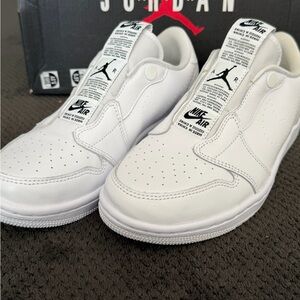 Air Jordan 1 Retro low slip women’s size 6